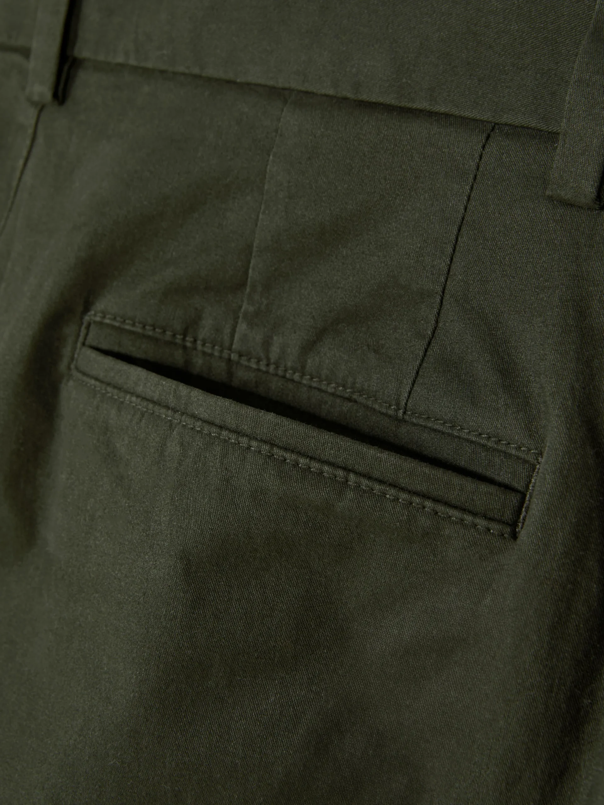 Aansluitende Chinobroek Met Stretch