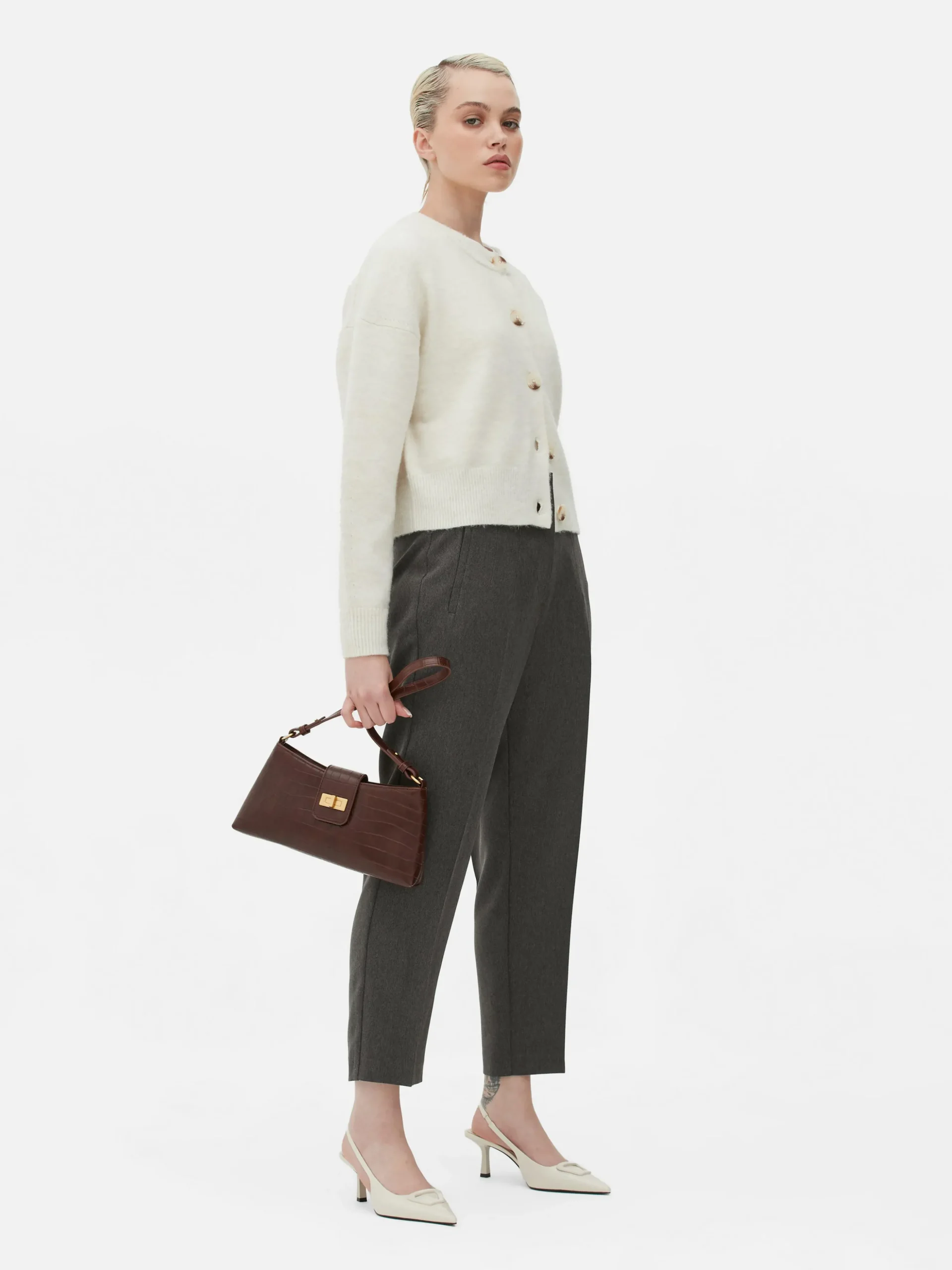 Broek Met Hoge Taille En Ingestikte Plooitjes