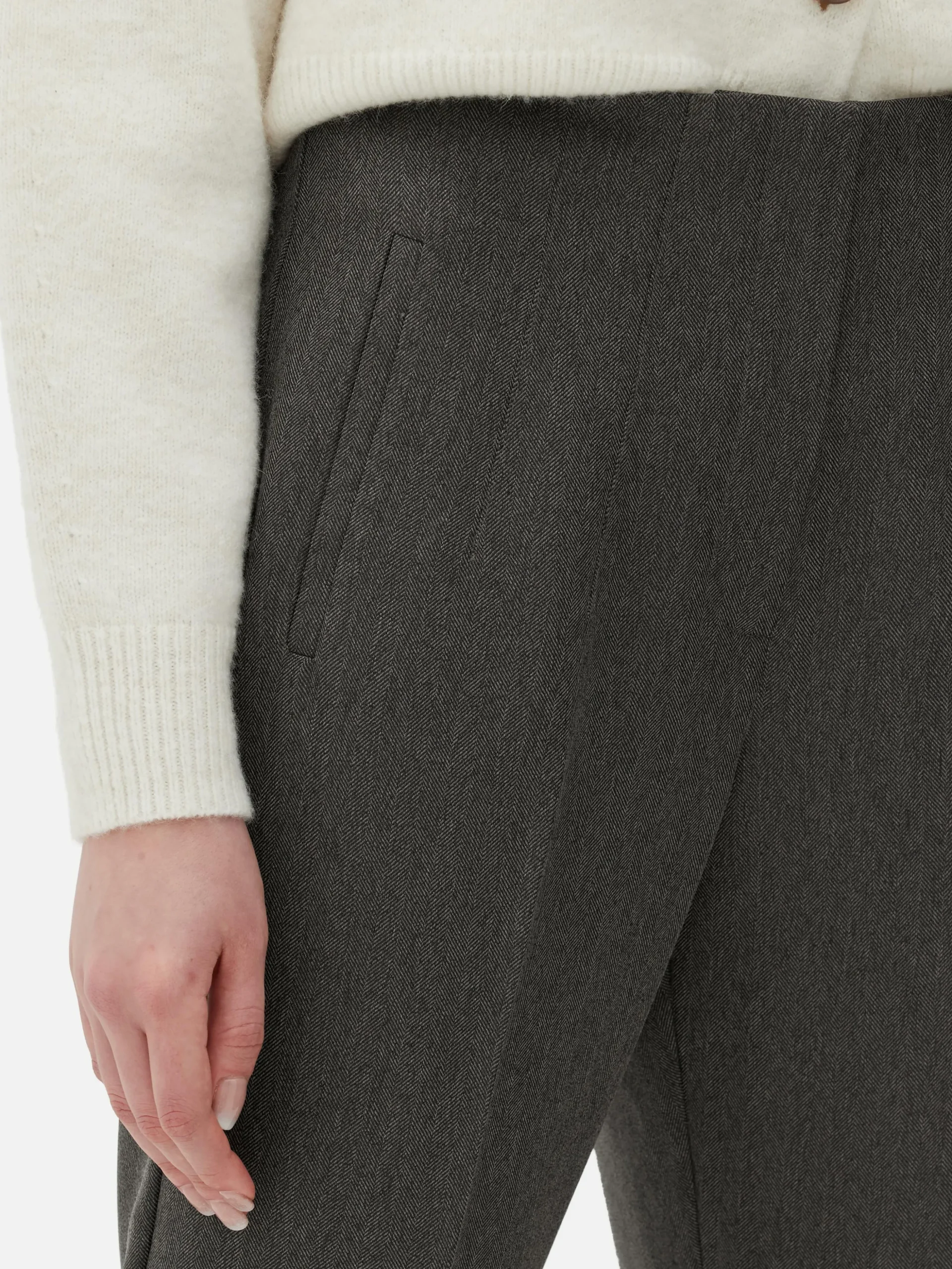 Broek Met Hoge Taille En Ingestikte Plooitjes