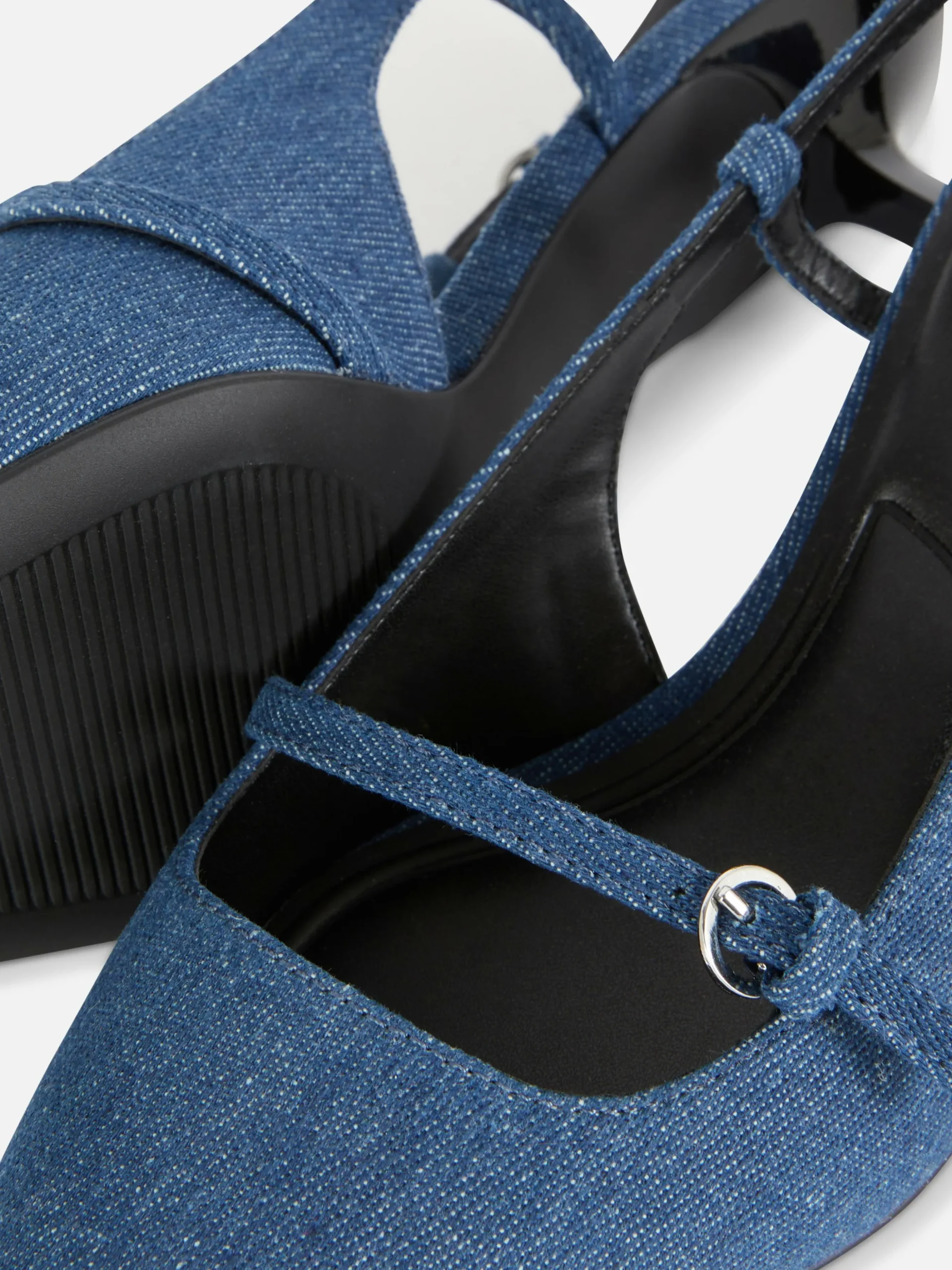 Denim Pumps Met Hakje En Gespriempje