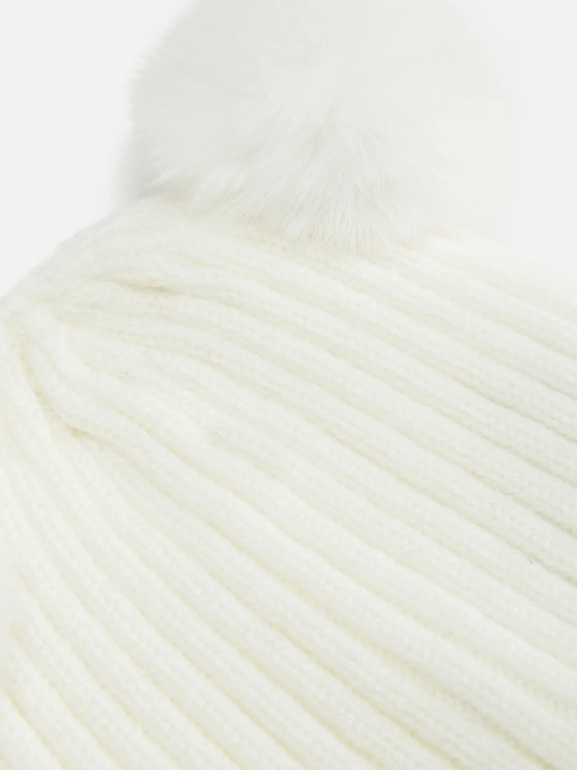 Gebreide Beanie Met Pompon