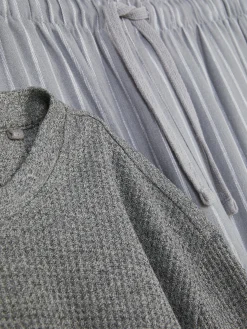 Gestreepte Pyjama Van Geborsteld Katoen
