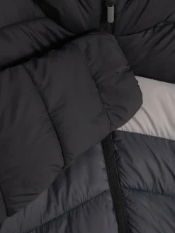 Gevoerde Jas Met Kleurvlakken