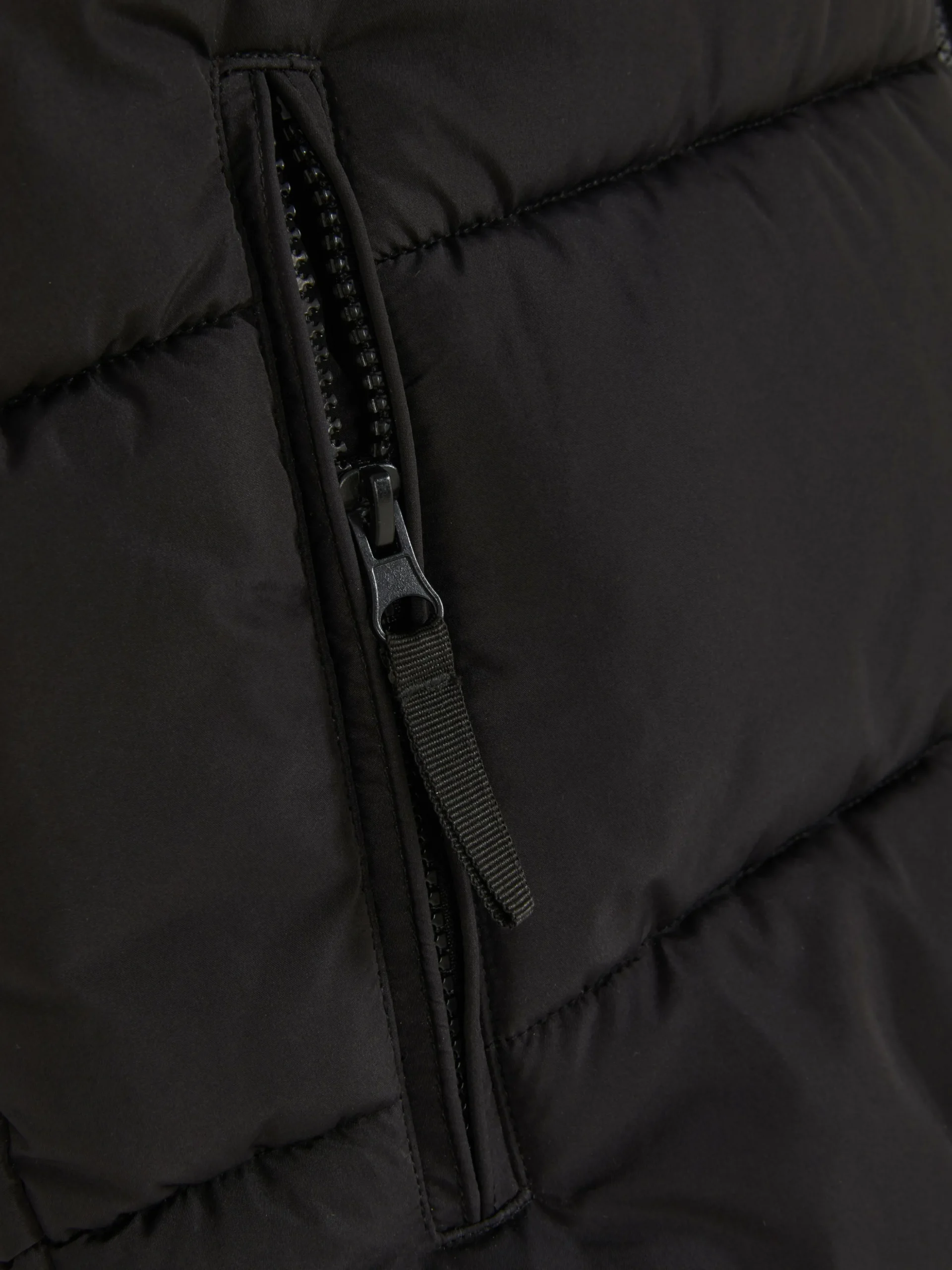 Gewatteerde Bodywarmer Met Zigzagstrepen