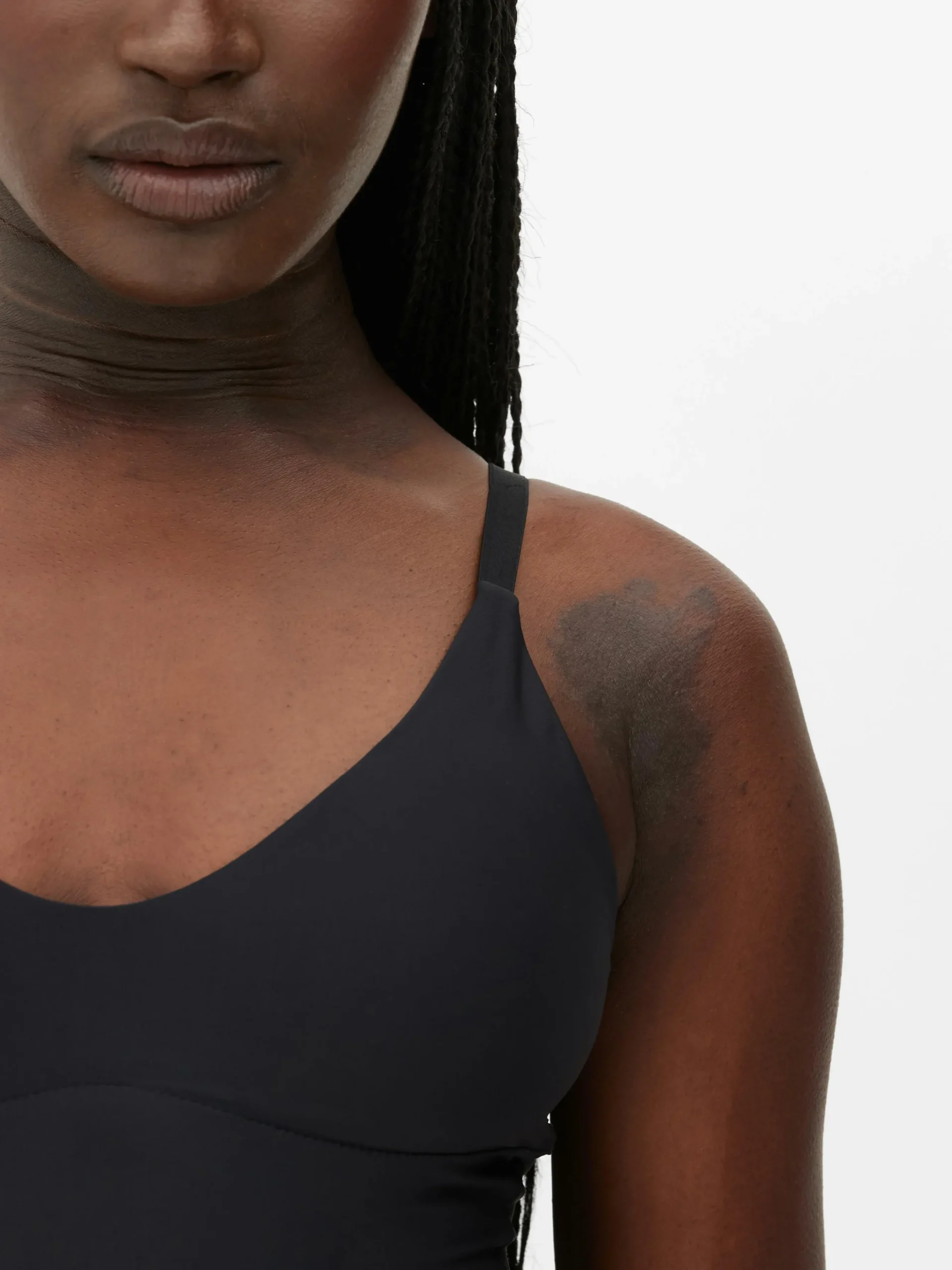 Gladmakende Shapewear Body Met Voorgevormde Cups
