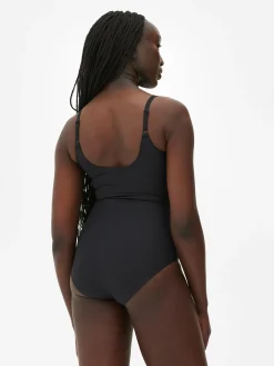 Gladmakende Shapewear Body Met Voorgevormde Cups