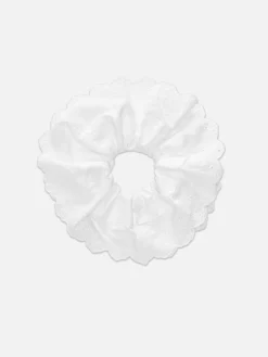 Grote Scrunchie Met Broderie Anglaise