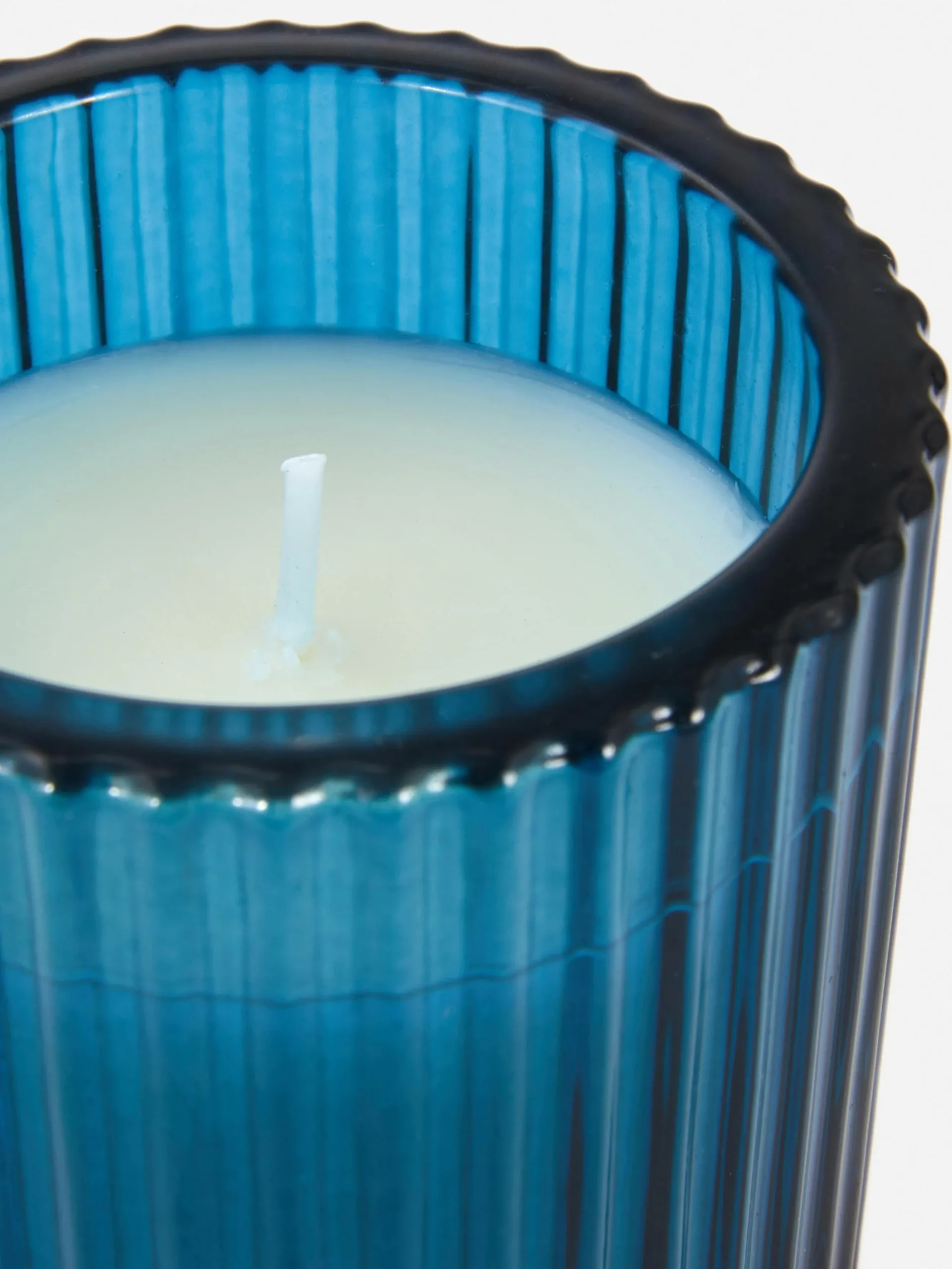 Kaars In Gecanneleerd Glas