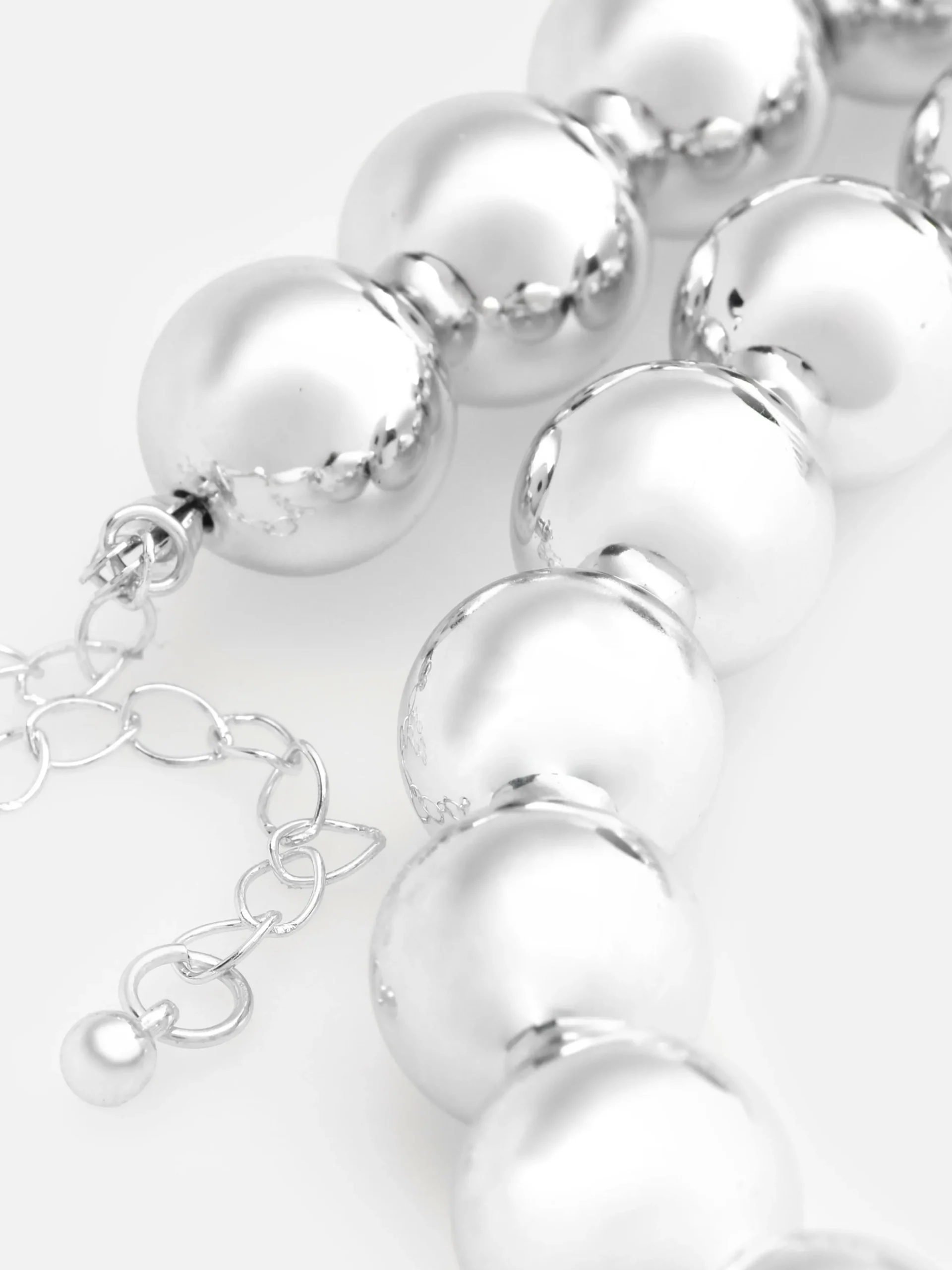 Ketting Met Metallic Bol