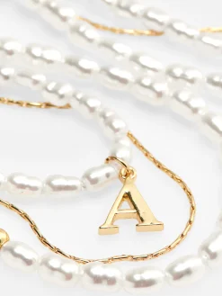 Ketting Van Drie Strengen Met Initiaal