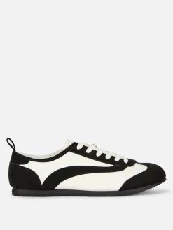 Lage Sneakergympen Met Veters