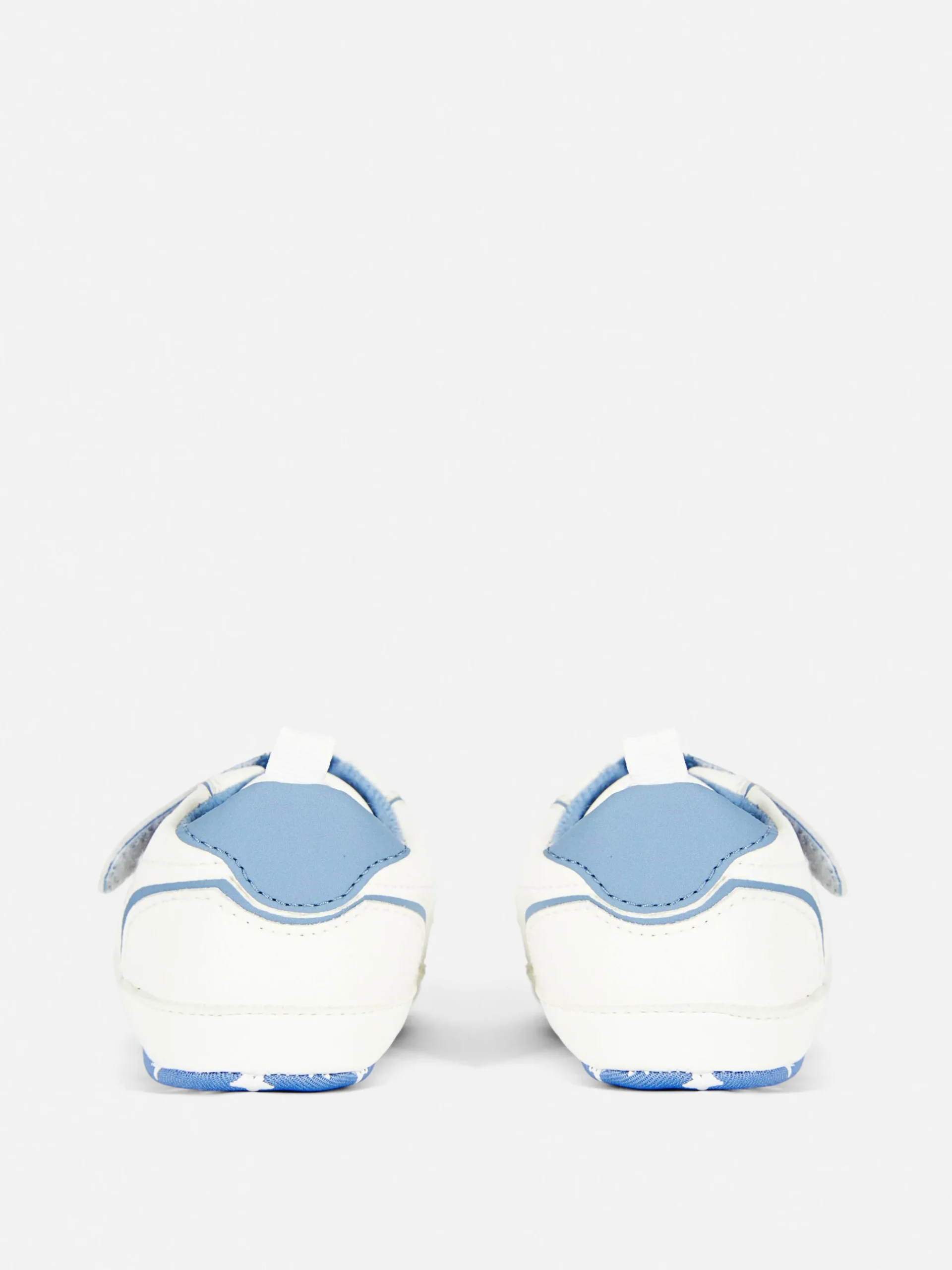 Lage Sneakers Met Sterrenzool