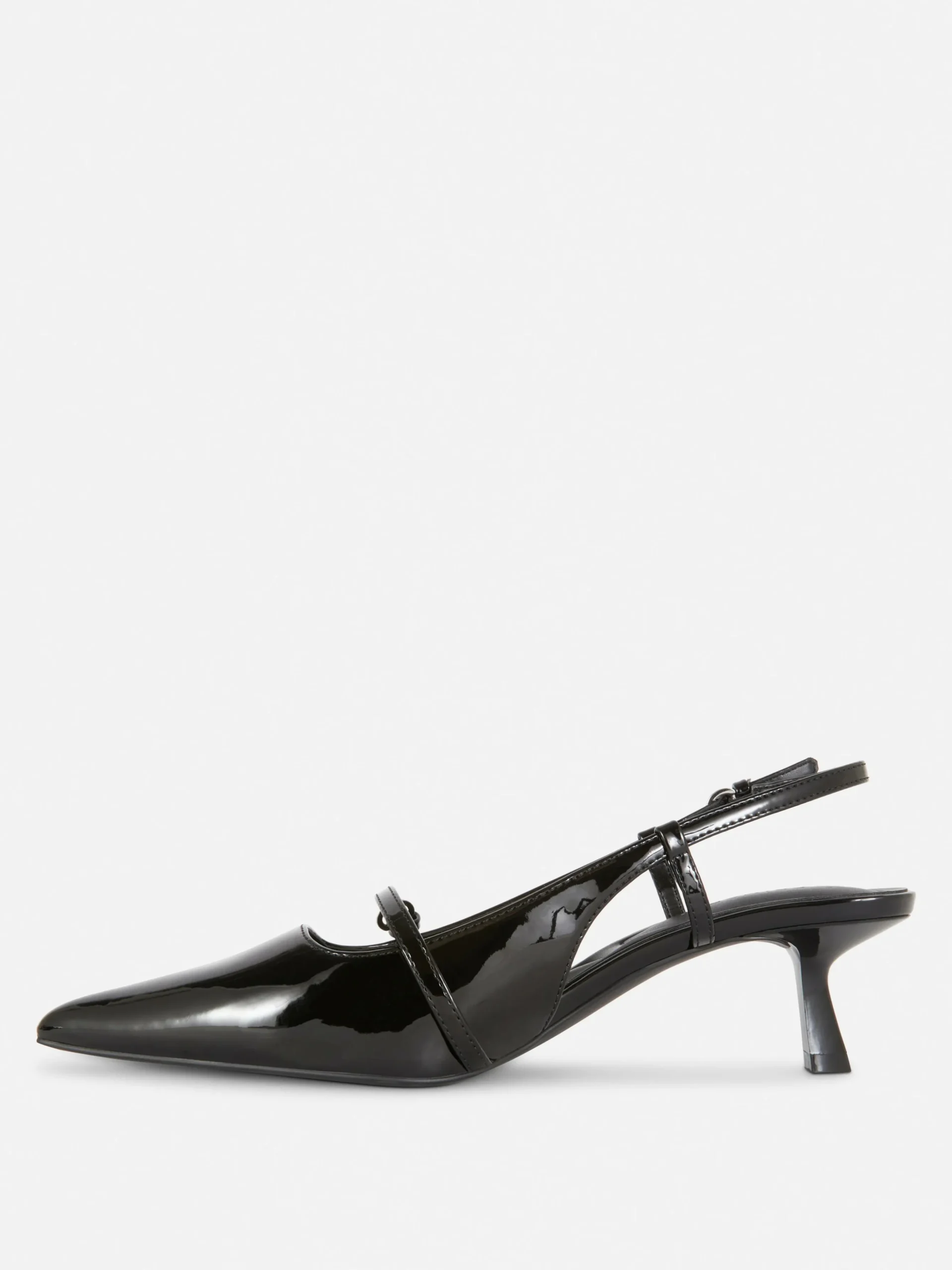 Lakleren Pumps Met Lage Hak En Gespriempje