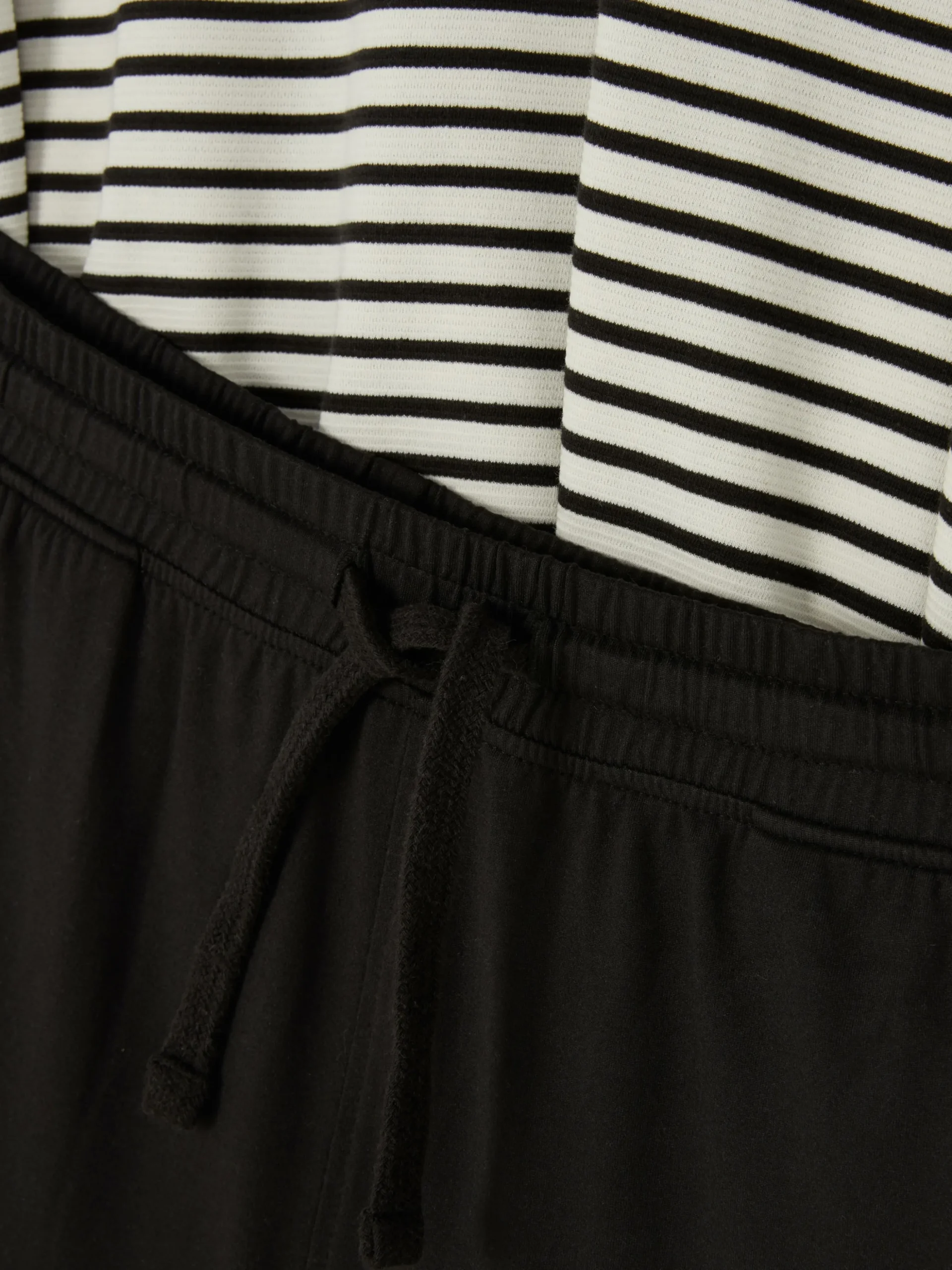 Lange Pyjama Met Textuur