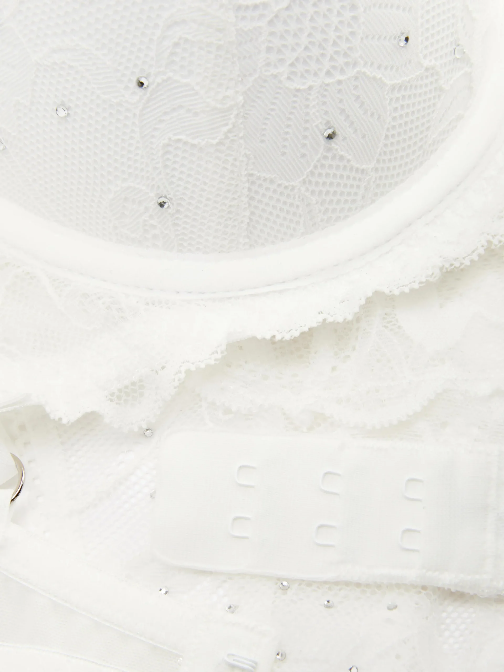 Lingerieset Van String En Maximise-beha Met Kant En Stras