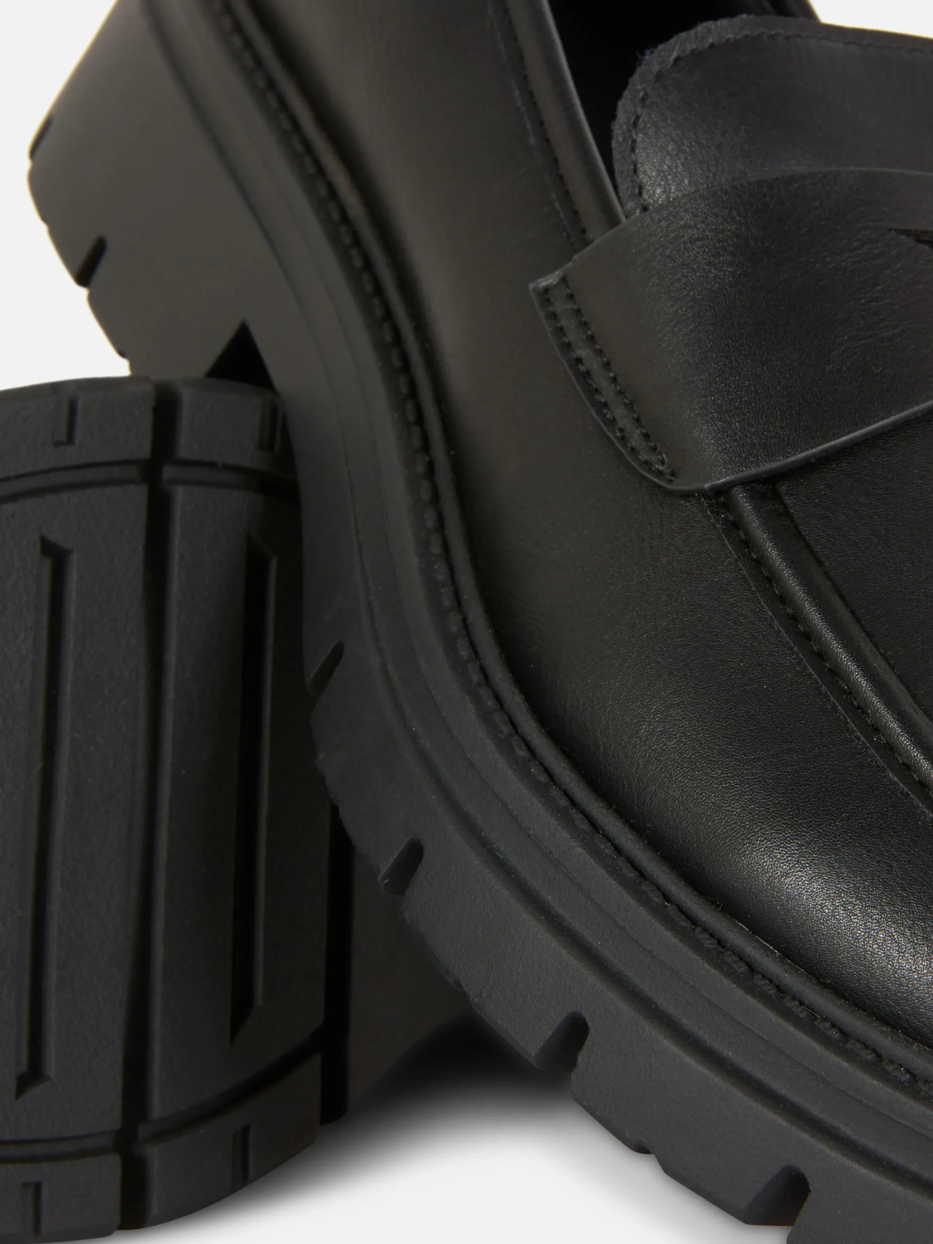 Loafers Van Imitatieleer Met Dikke Zool
