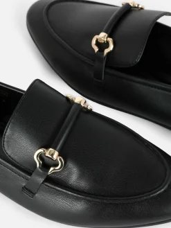 Nette Loafers Met Gespdetail