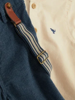 Overhemd Met Knoopsluiting En Broek Met Bretels
