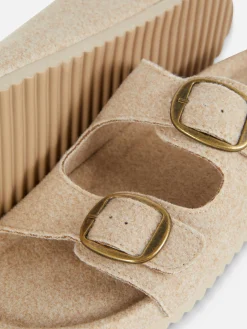 Pantoffels Met Voetbed En Twee Vilten Bandjes