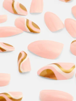 PS... Glanzende Puntige Kunstnagels Met Swirl-effect