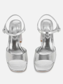 Pumps Met Brede Pasvorm, Blokhak En Bandjes