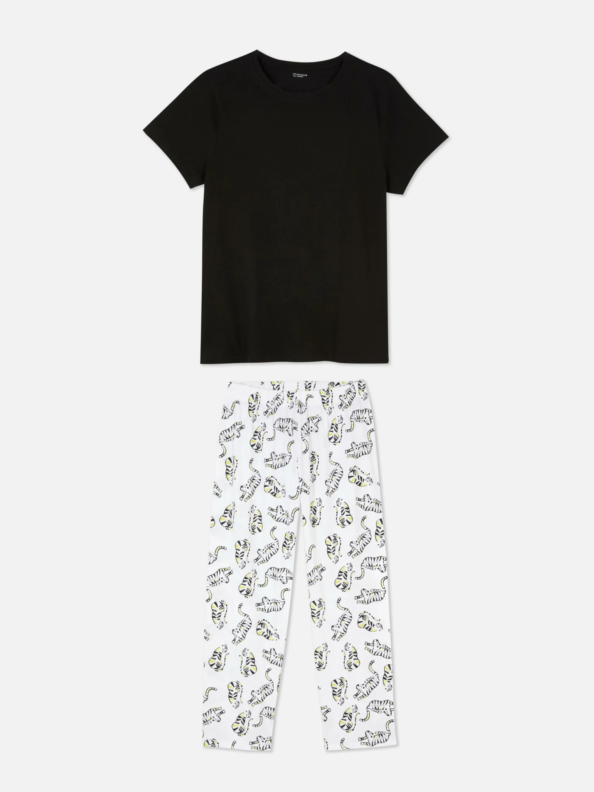 Pyjama Met T-shirt En Joggingbroek
