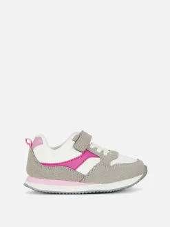 Retrosneakers Met Inzetstukken