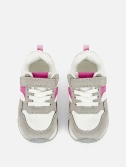 Retrosneakers Met Inzetstukken