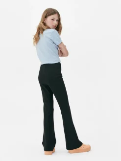Ribbroek Met Wijduitlopende Pijpen