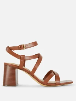 Sandalen Met Blokhak En Gekruiste Bandjes