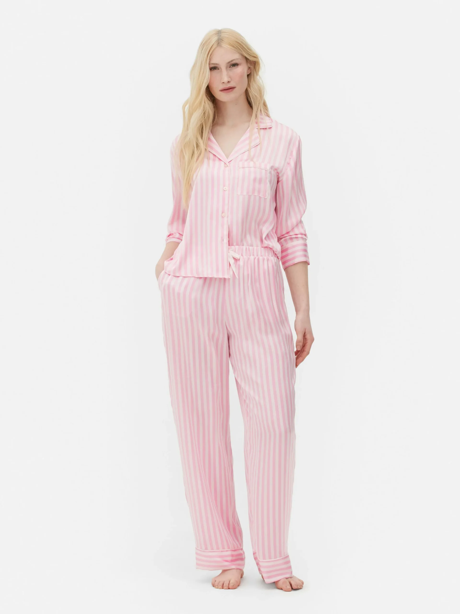 Satijnen Pyjama Met Lange Mouwen