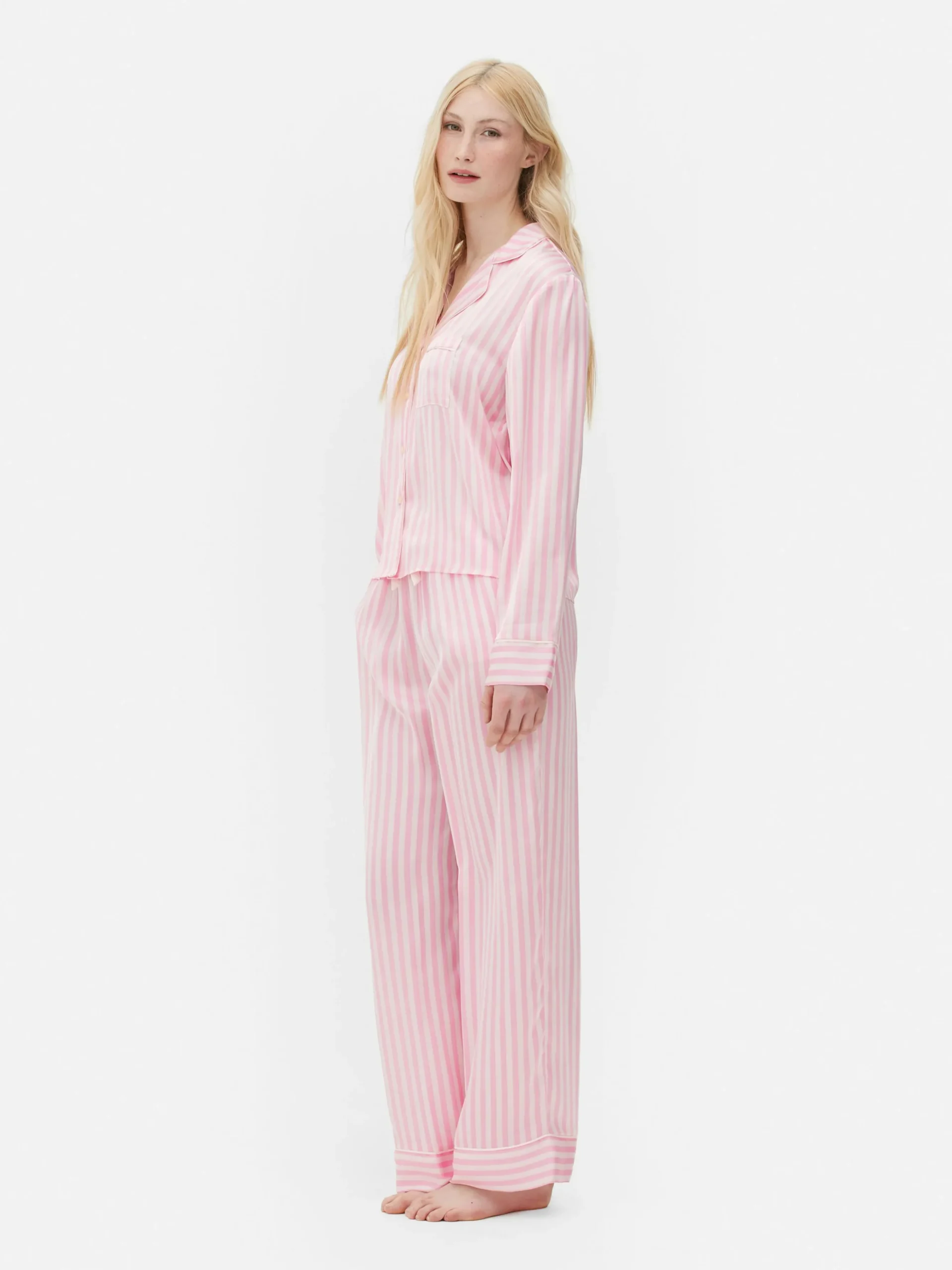 Satijnen Pyjama Met Lange Mouwen