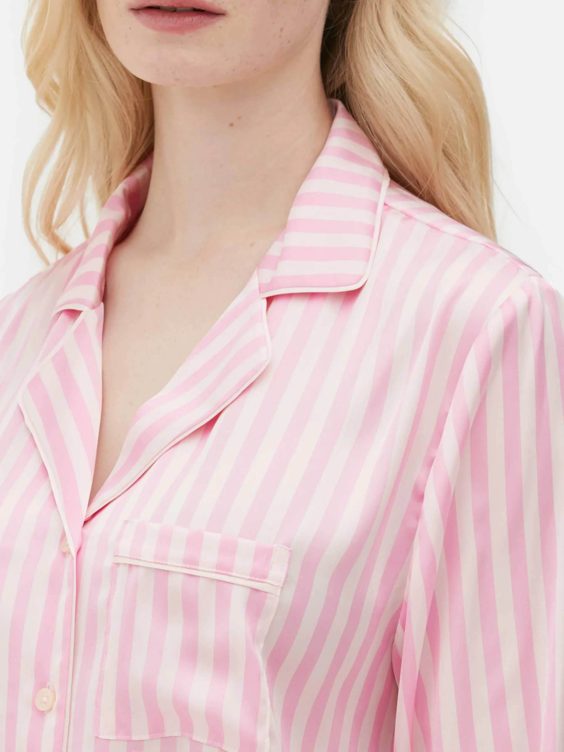 Satijnen Pyjama Met Lange Mouwen