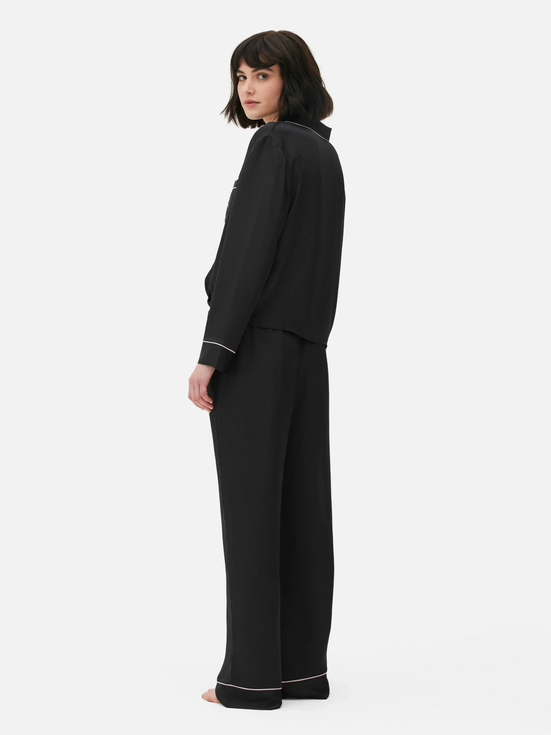 Satijnen Pyjama Met Lange Mouwen