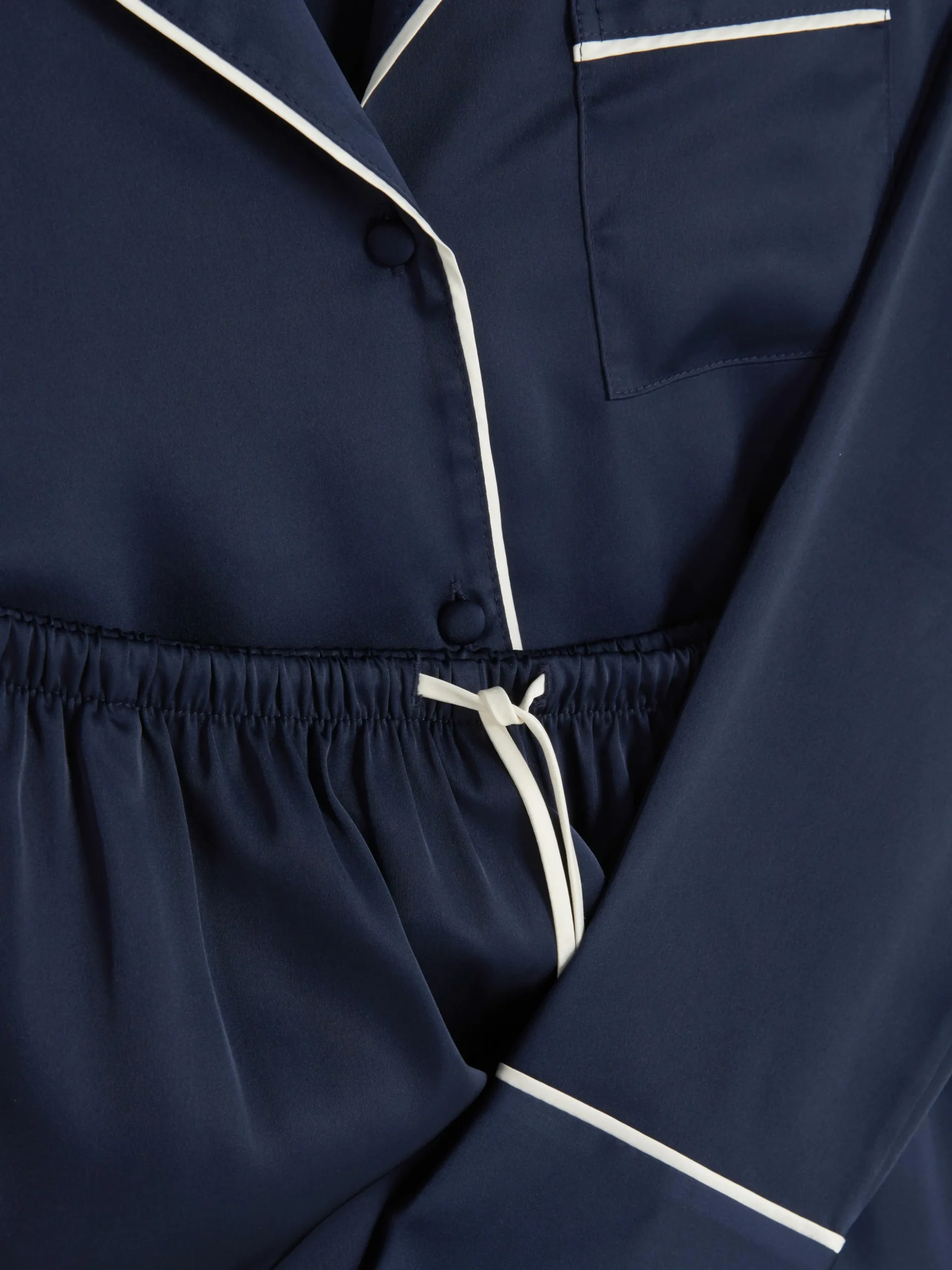 Satijnen Pyjamaset Met Lange Mouwen