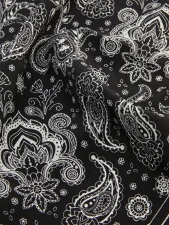 Sjaal Met Paisleyprint