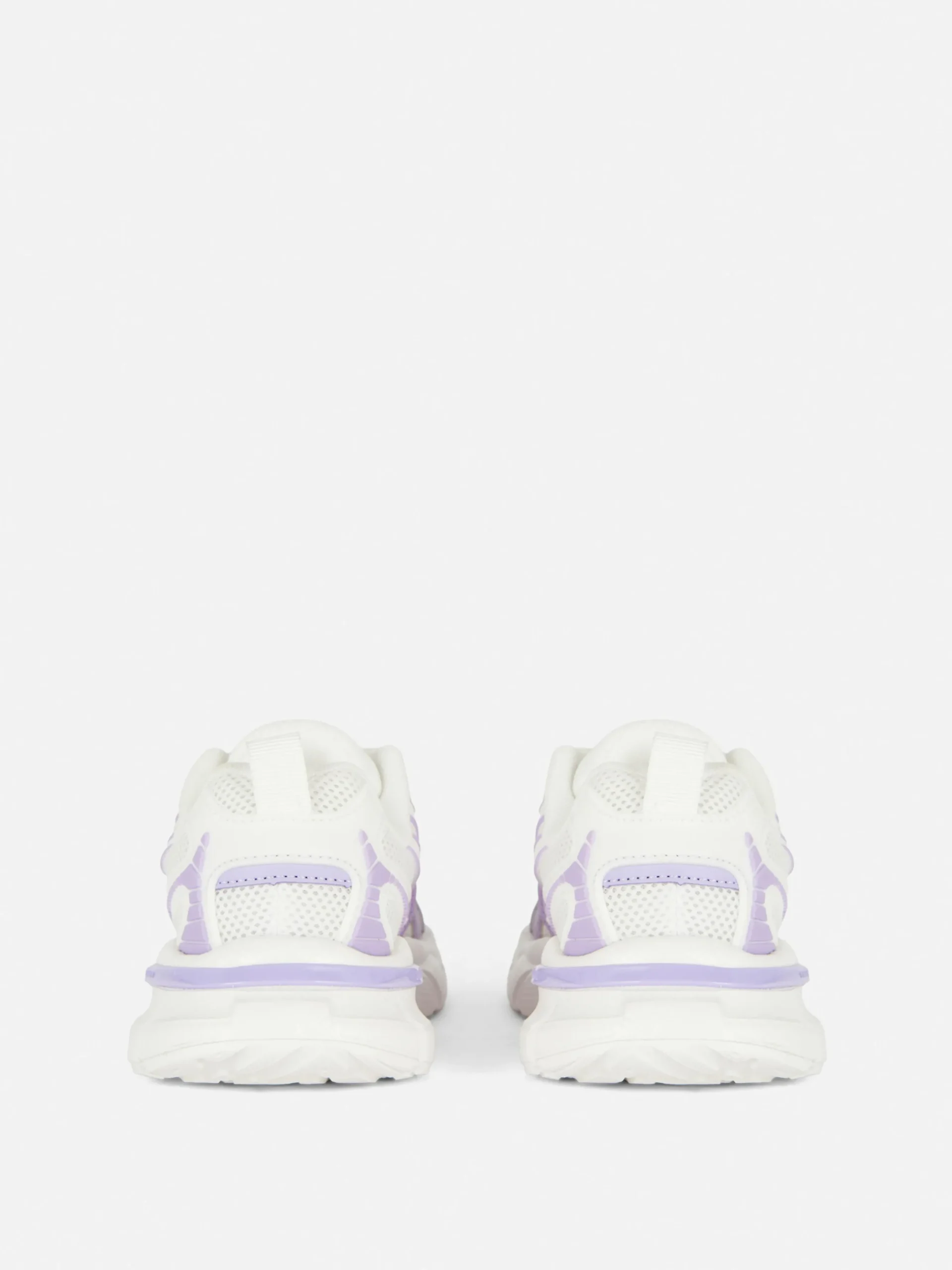 Sneakers Met Inzetstukken En Dikke Zool