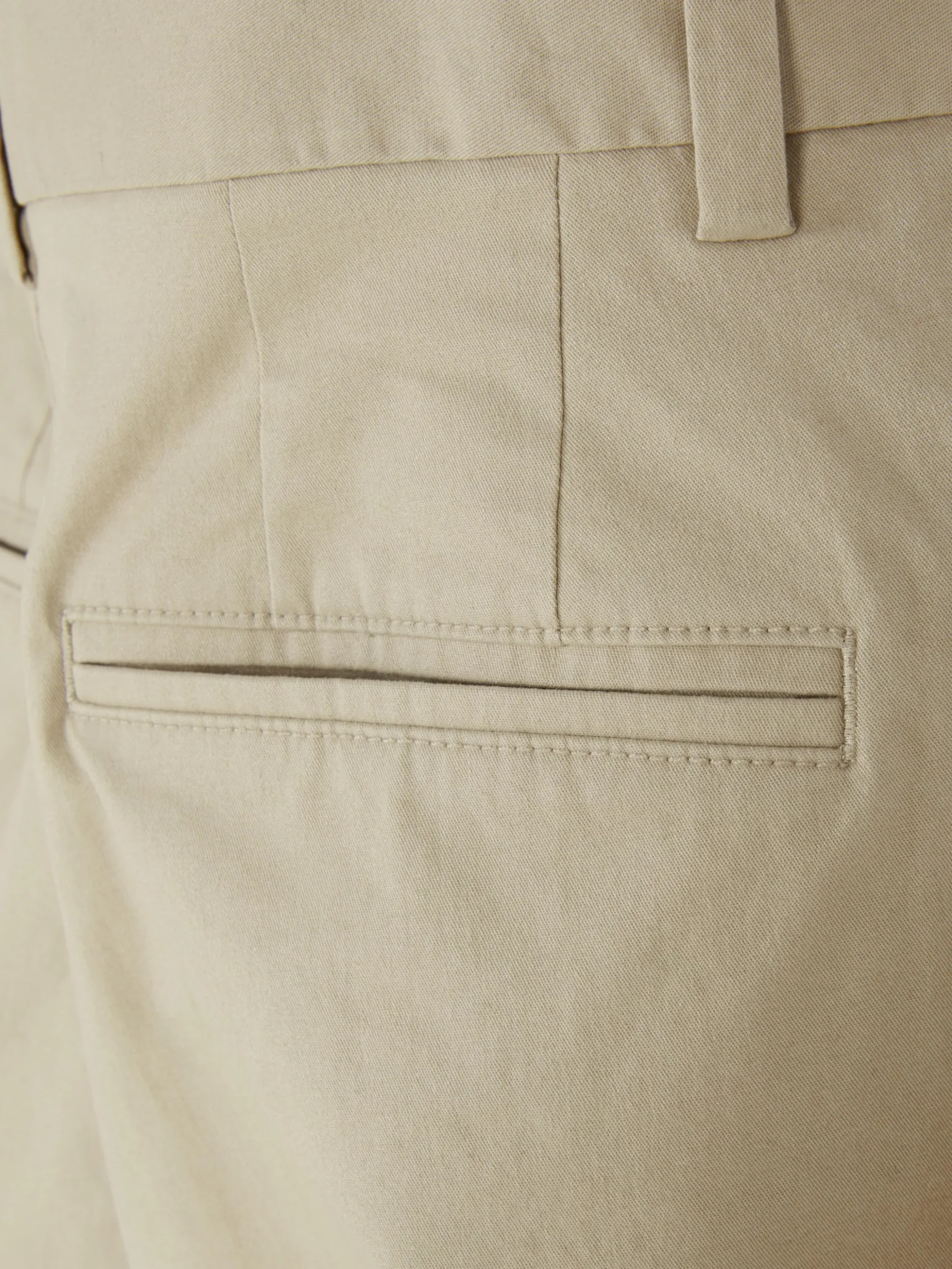 Stretch Chino Met Rechte Pijpen