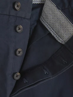 Stretch Chino Met Rechte Pijpen