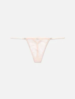 String Met Geschulpte Randen