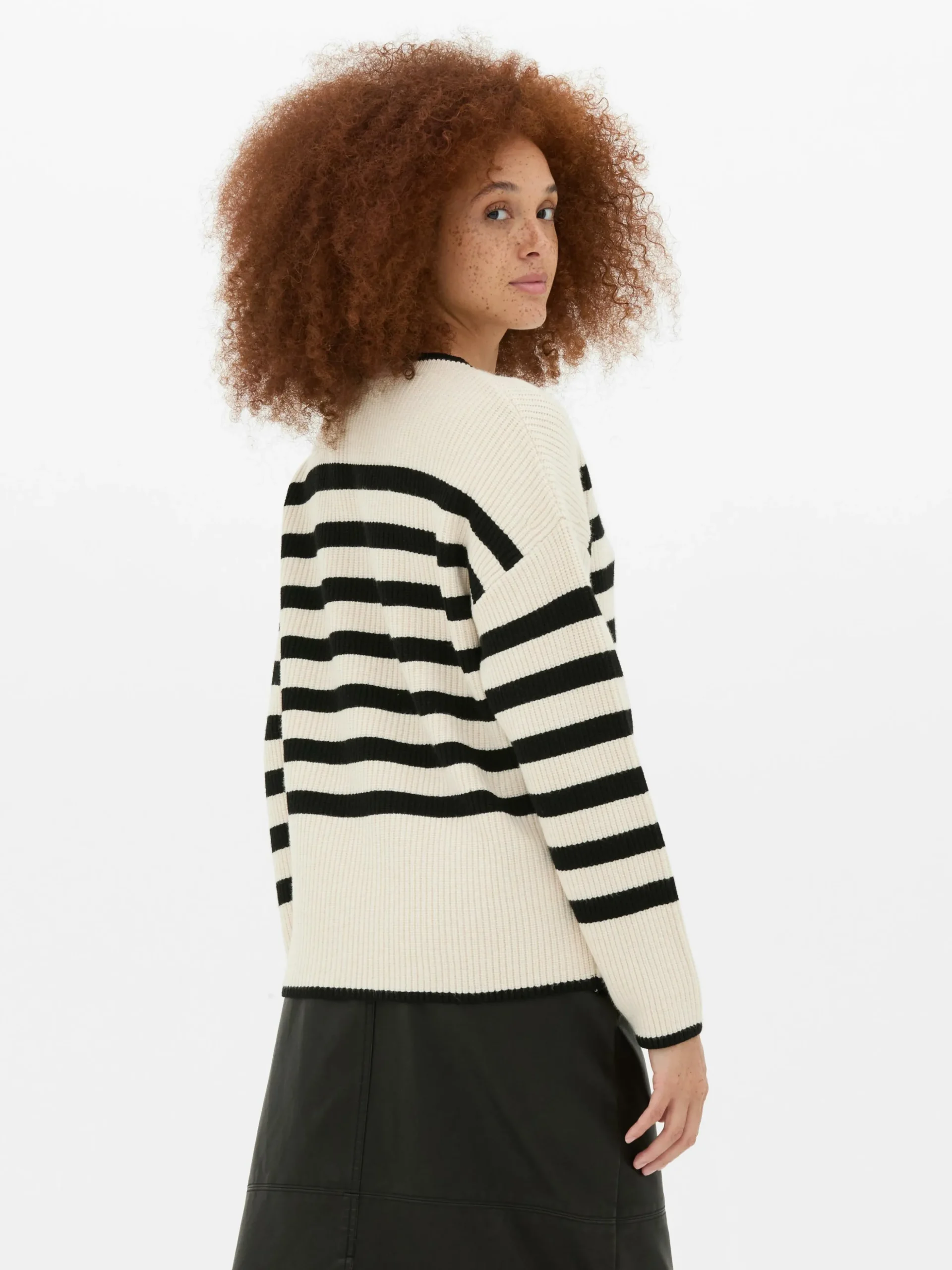 Trui Met Ronde Hals En Knoopdetail